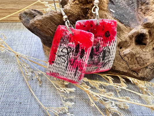 Urban Vibes - Handgemachte Statement-Ohrringe in Streetart-Optik | Rot & Schwarz | Unikat-Schmuck